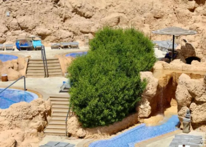 Üdülőközpont Domina Coral Bay Blocco 56 *